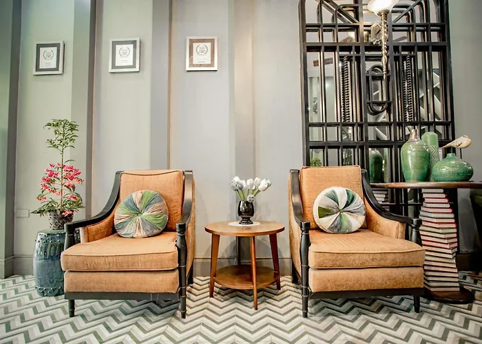 Hanoi Center Silk Hotel&Travel