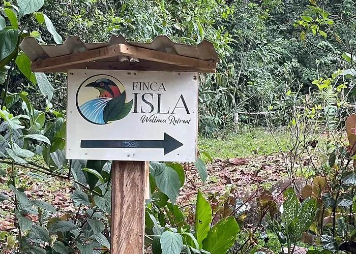 Finca Isla Rainforest Retreat