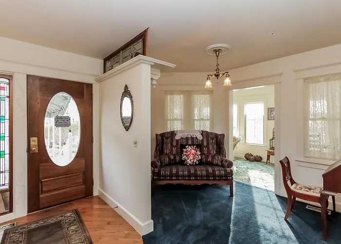 Yelton Manor Bed And Breakfast