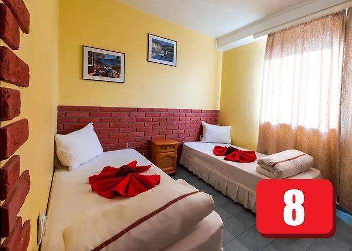 Hotel Simona Complex