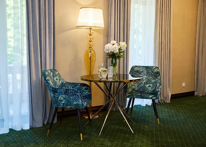 Arcadia Plaza Hotel