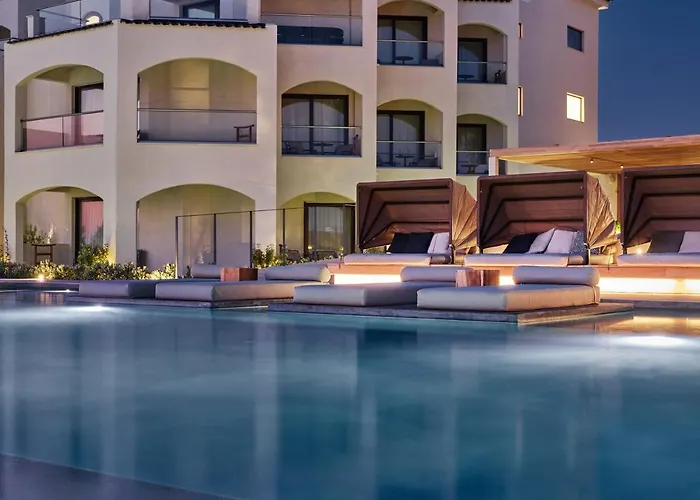 Caravel Suites - Adults Only