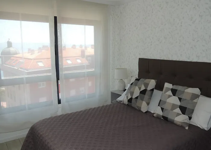 Apartamento con vistas al mar y playa enfrente