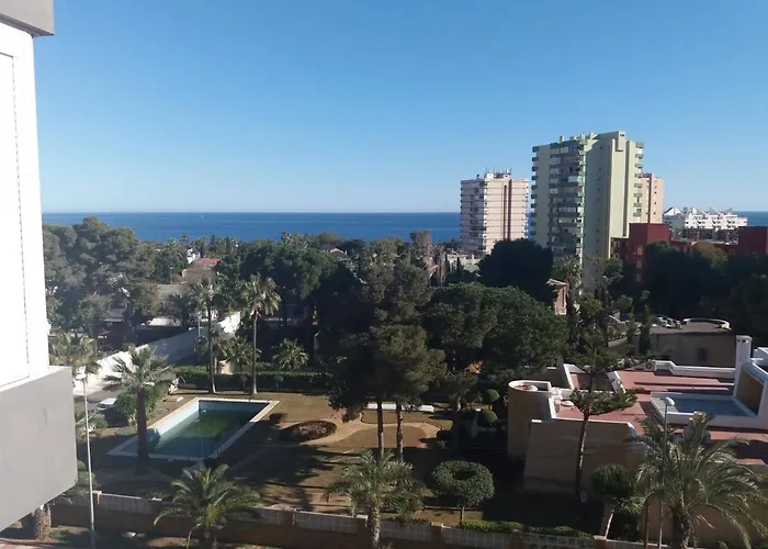 Apto en Aguadulce con Vistas al Mar