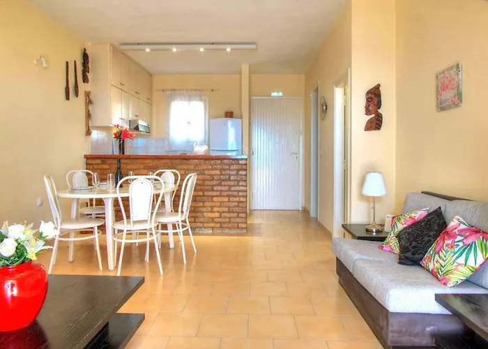 Sea View Maisonette Glyfada Beach