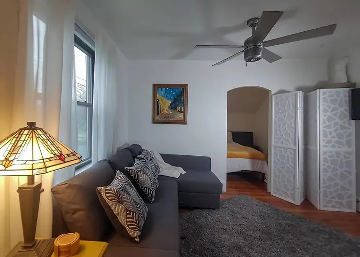 Historic W/Deck, King Bed & Air By Lake Michigan