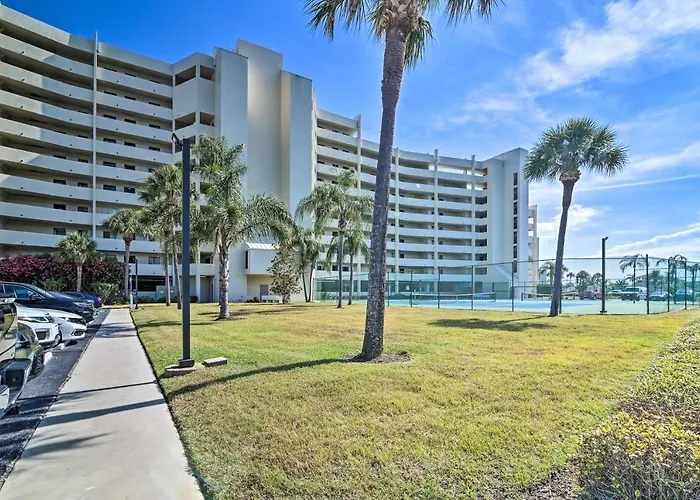 Private Beach Access: Hudson Resort Condo!