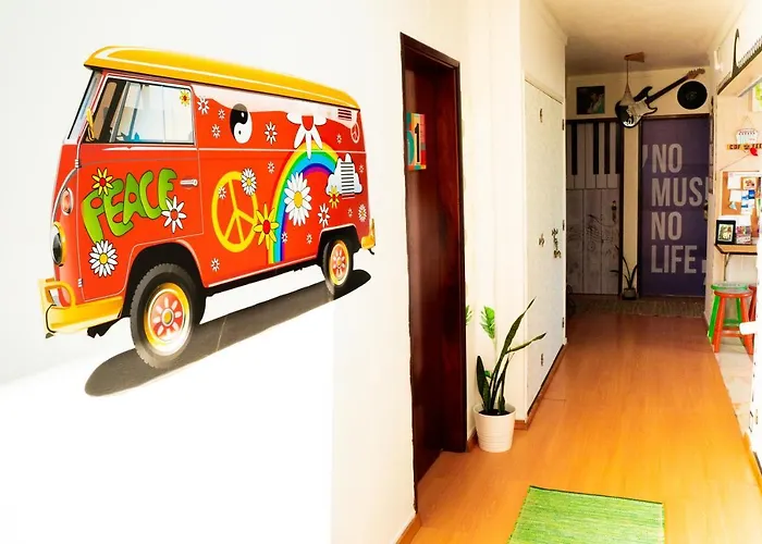 Paz & Amor Guest House - Peace & Love