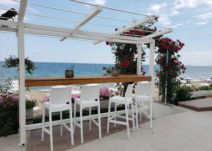 Perla Apartments First Line