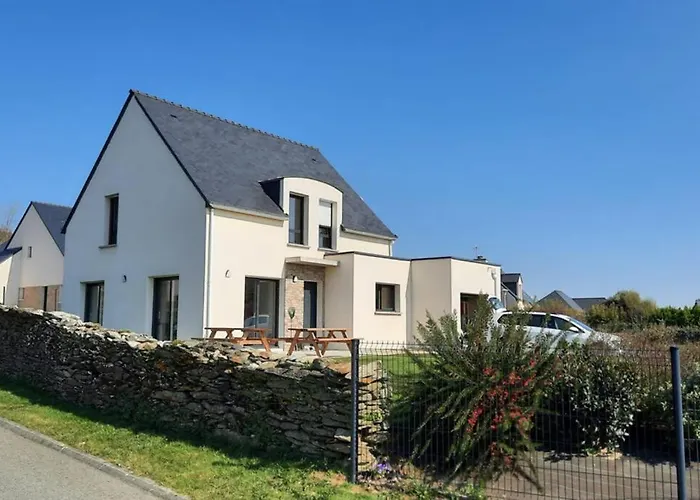 Maison récente avec vue mer, plage et port à pied