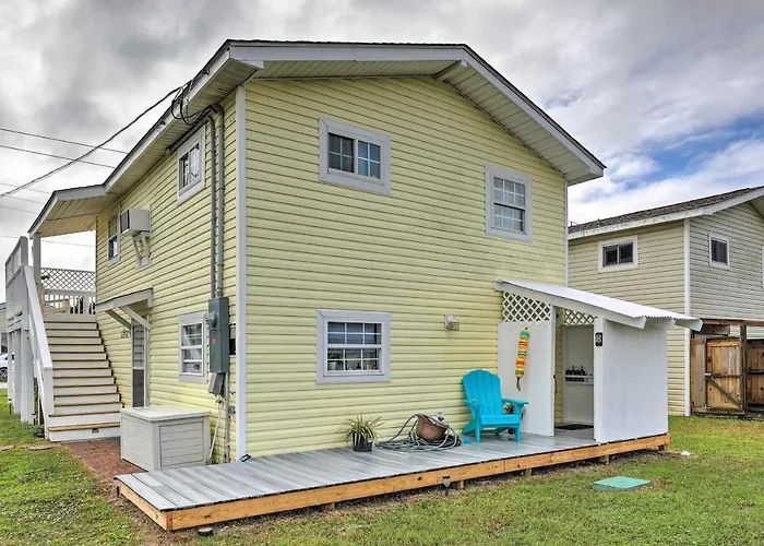 Pet-Friendly Townhome, 2 Blocks To Atlantic Beach!