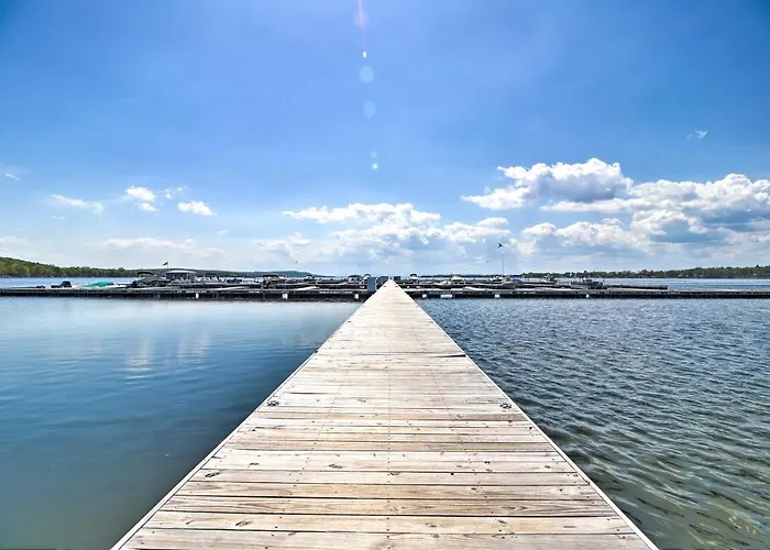 Lake Champlain Home W/ Decks, Kayaks & Fire Pit!