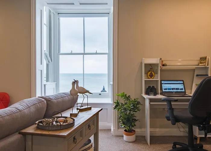 Pier View - Beautiful Sea View Apartment In Deal