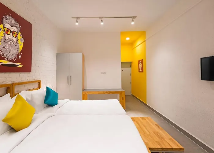 Bedzzz Varanasi By Leisure Hotels, 1 Km From Dashwasamedh Ghat