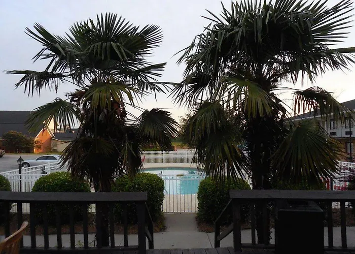 White Columns Inn