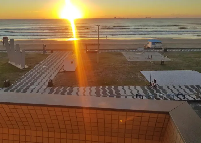 Incrível Sacada à Beira Mar APTO 3Q