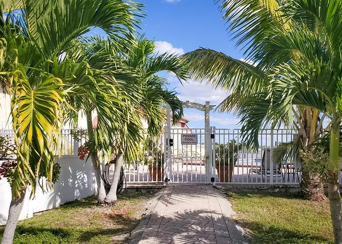 Captain'S Table Hotel By Everglades Adventures