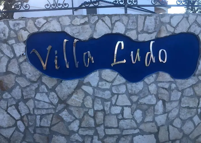 Villa Ludo A Zambrone Tropea