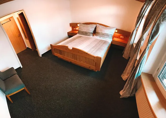 Green Natural Motel