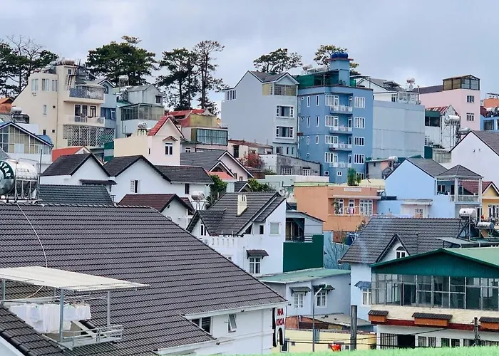 Dalat Stream Hotel-Khach San Dep Da Lat