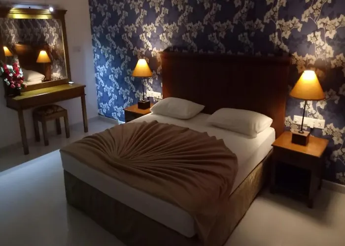 Garden Beach Hotel Kalutara