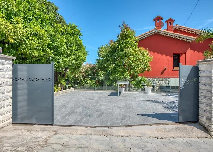 Ground Floor Villa Graziella 200 M From The Beach