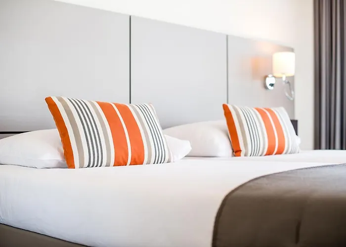 Lake Geneva Hotel
