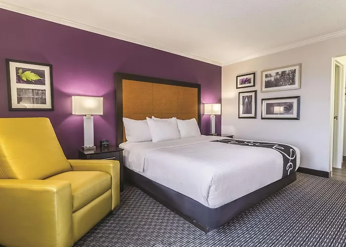 La Quinta Inn & Suites By Wyndham Phoenix Scottsdale