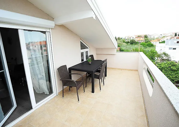 Apartments Klelija