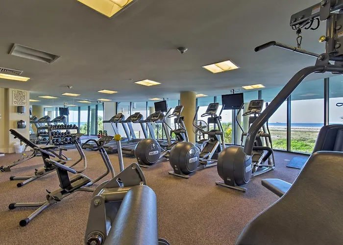 Family Condo: Resort Pool Access & Ocean View