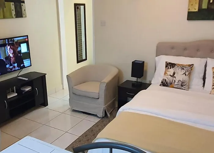 Hastings Towers 4D - Studio Apt Opp Beach