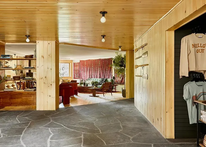 A Hotel Inn Sunapee
