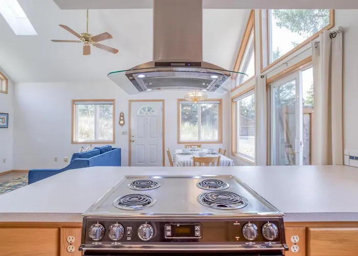 Puffin Hollow - Meredith Lodging