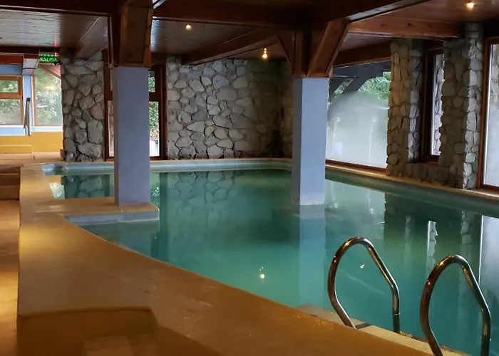 Dos Bahias Lake Resort