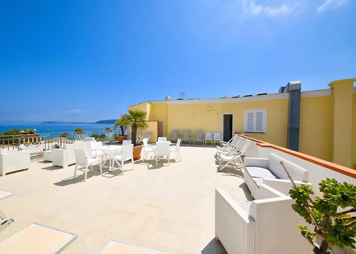 Hotel Noris