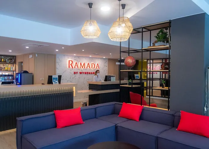 Ramada By Wyndham Valencia Almussafes
