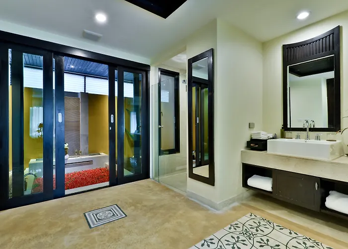 Bhu Nga Thani Resort & Villas Railay