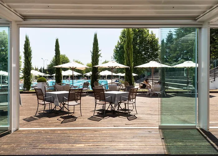 Living Place Hotel
