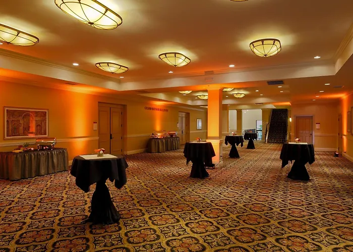 Crowne Plaza San Diego - Mission Valley By Ihg