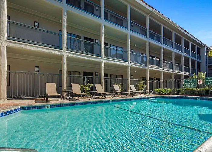 La Quinta By Wyndham Orange County Airport
