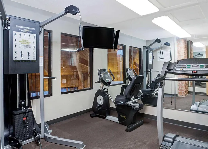 Baymont Inn & Suites San Marcos