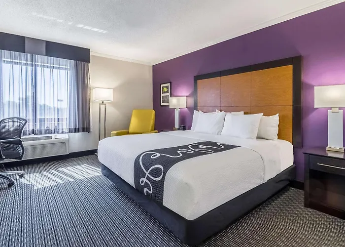 La Quinta Inn & Suites By Wyndham Phoenix Scottsdale