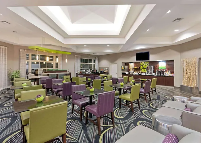 La Quinta Inn & Suites By Wyndham Phoenix Scottsdale