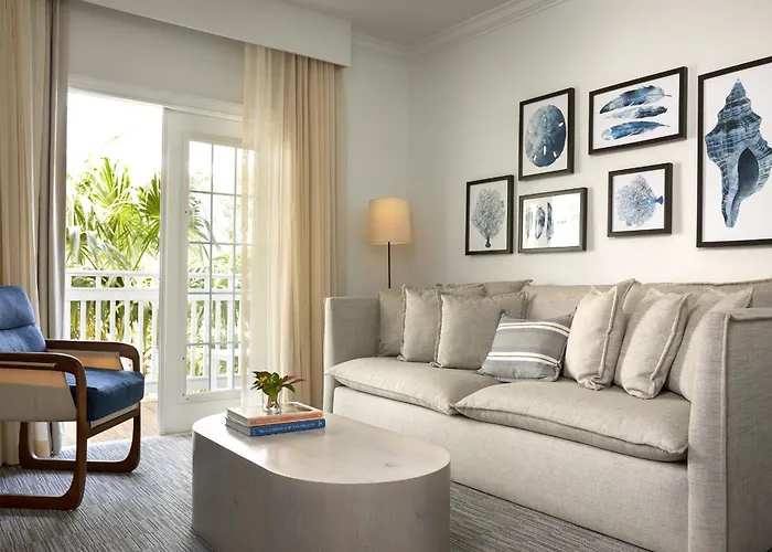 Parrot Key Hotel & Villas