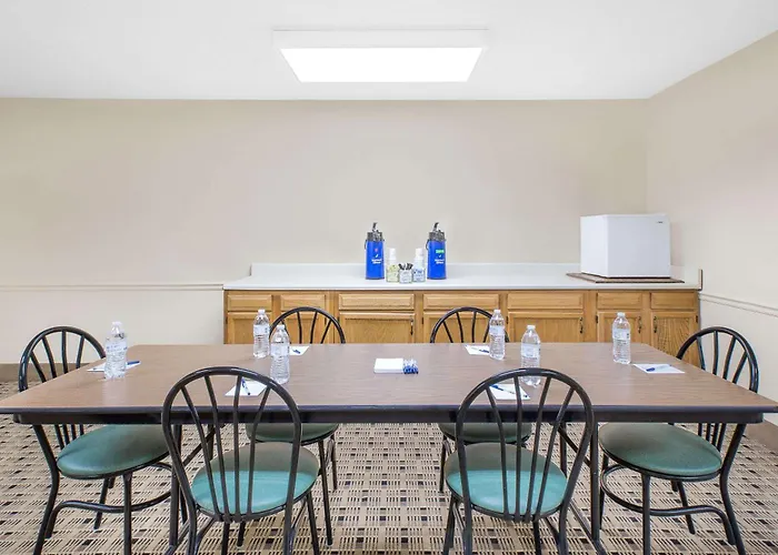 Microtel Inn & Suites By Wyndham Franklin