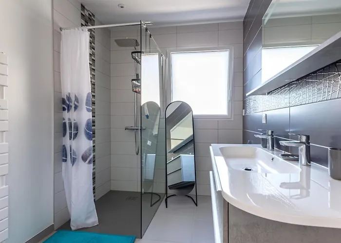 La Villa d'Ezer - Maison contemporaine 4-6 pers