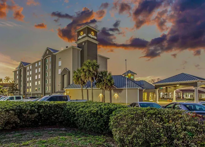 La Quinta Inn & Suites By Wyndham Panama City