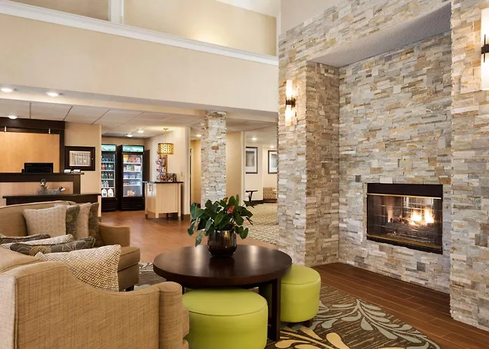 Homewood Suites By Hilton Toledo-Maumee