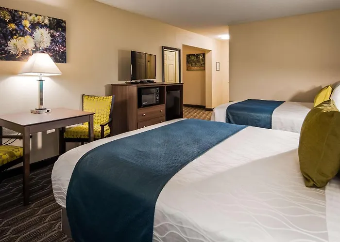 Best Western Plus Yadkin Valley Inn & Suites
