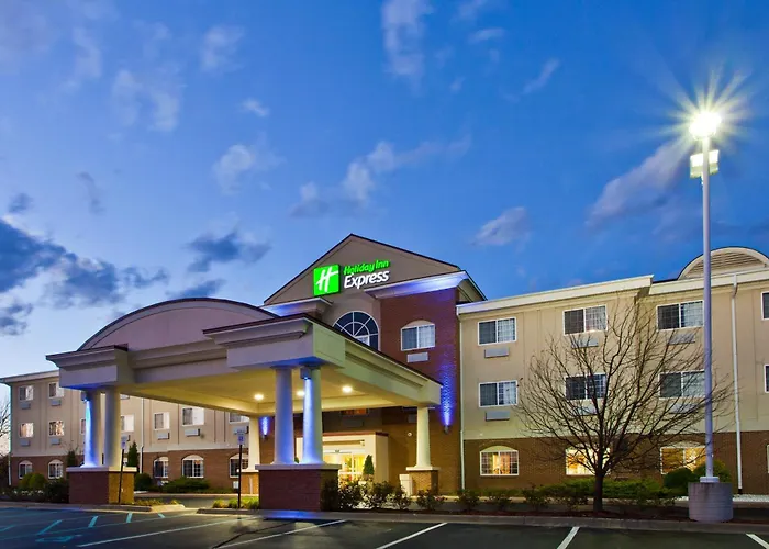 Holiday Inn Express Hotel & Suites Charlotte By Ihg